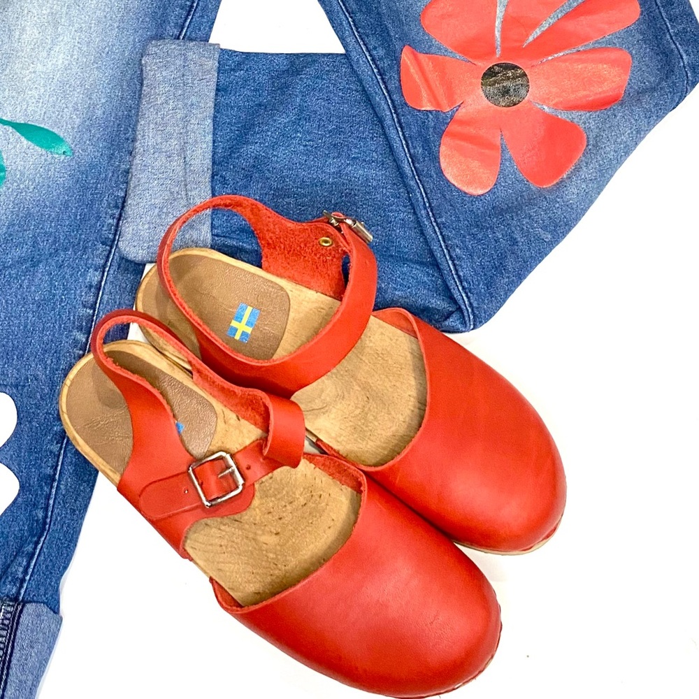Mia clogs
